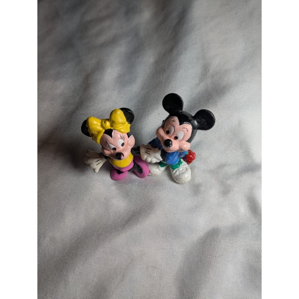 Disney Mickey And Minnie Mouse PVC About 2.25 Inches Tall